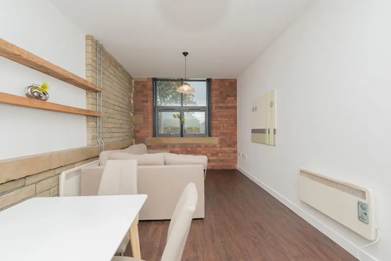 Upper Blakeridge Lane, Batley, WF17, photo 6