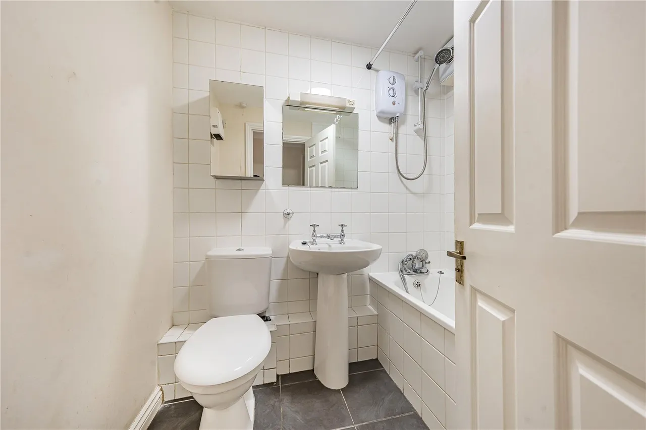 Beaumont Place, Isleworth, TW7, photo 8