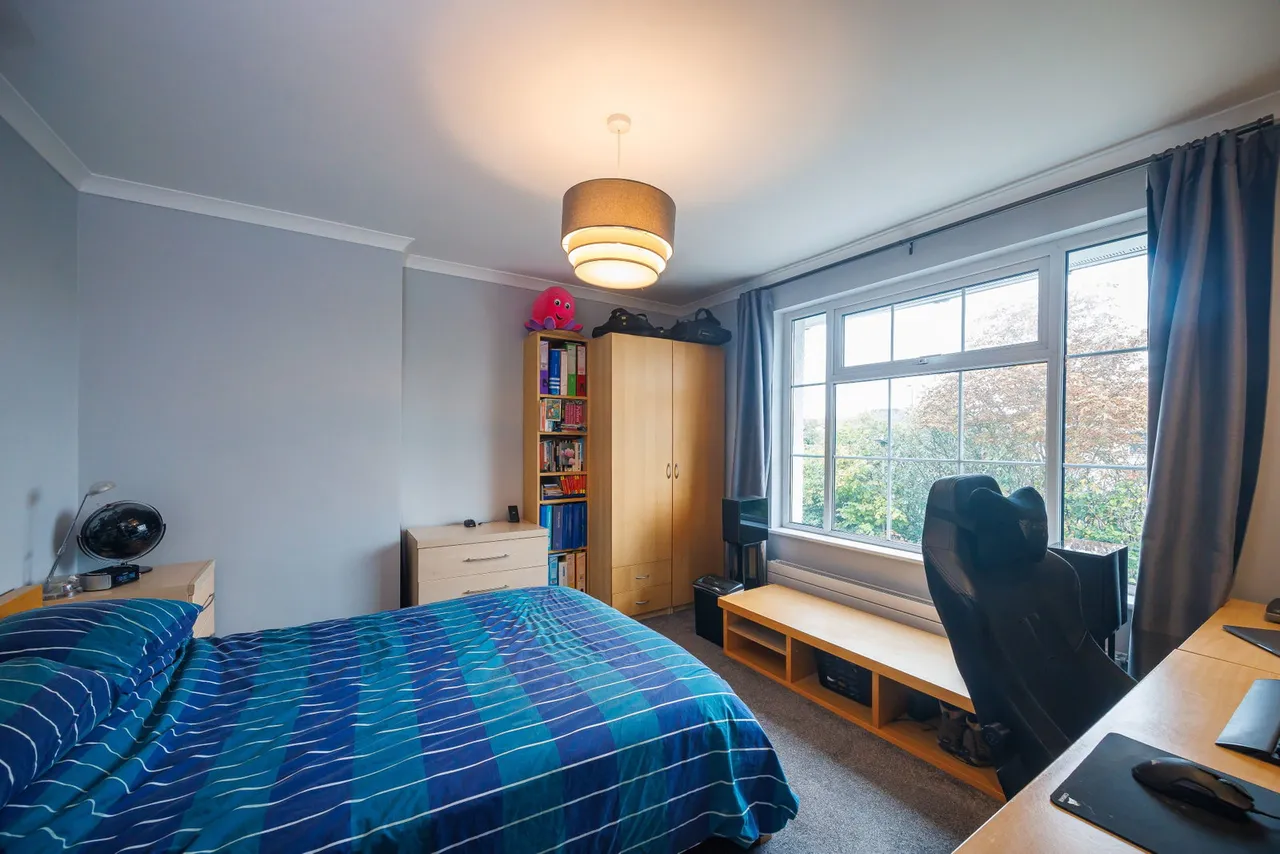 Oldfield Crescent, Cheltenham, GL51, photo 19