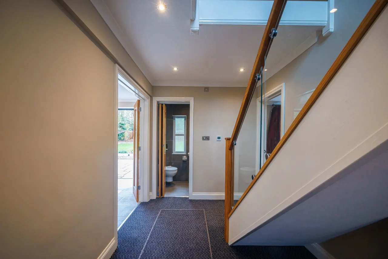 Oldfield Crescent, Cheltenham, GL51, photo 10