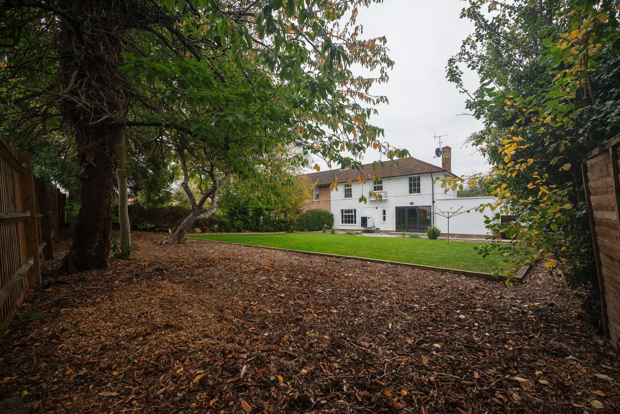 Oldfield Crescent, Cheltenham, GL51, photo 3