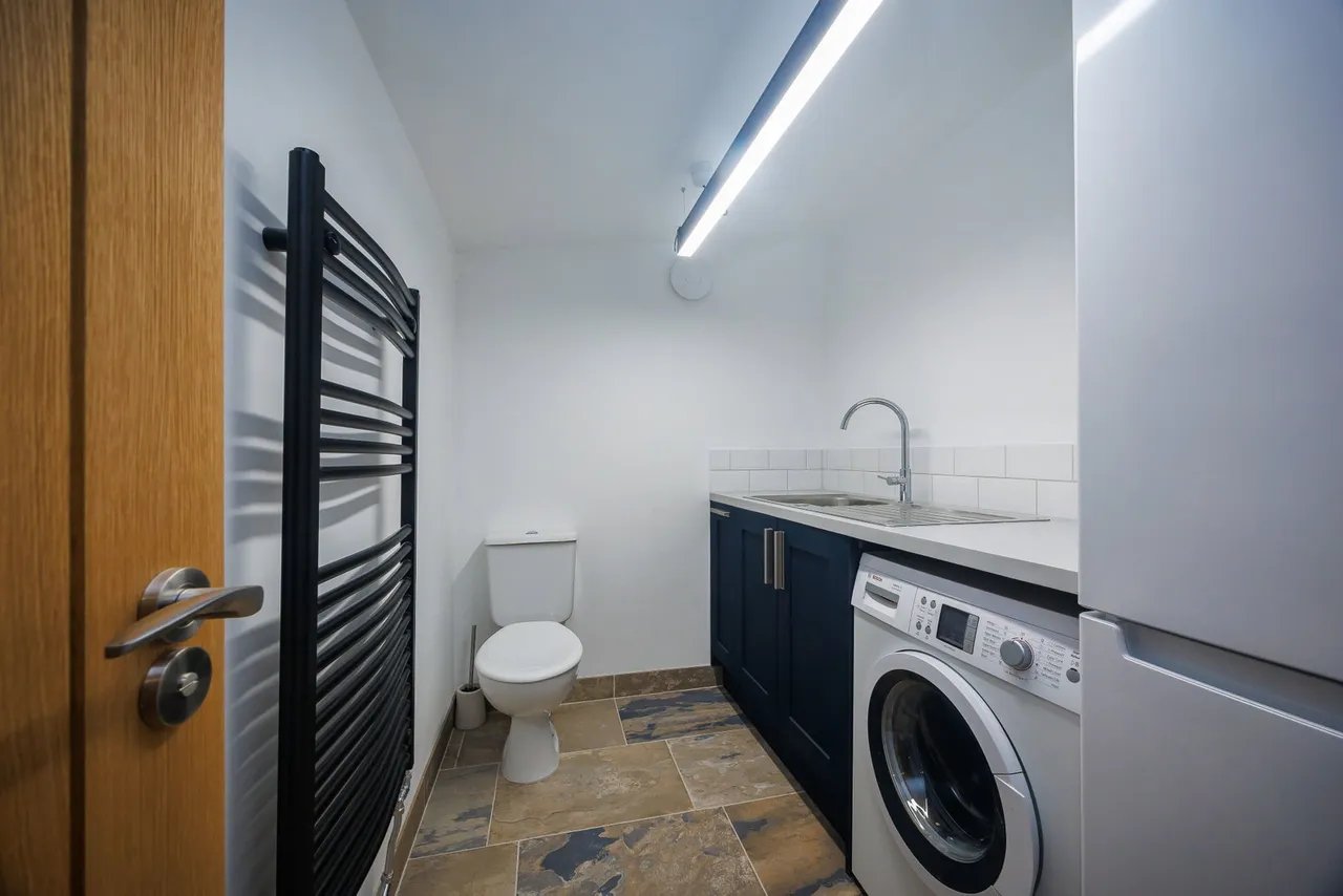Oldfield Crescent, Cheltenham, GL51, photo 13
