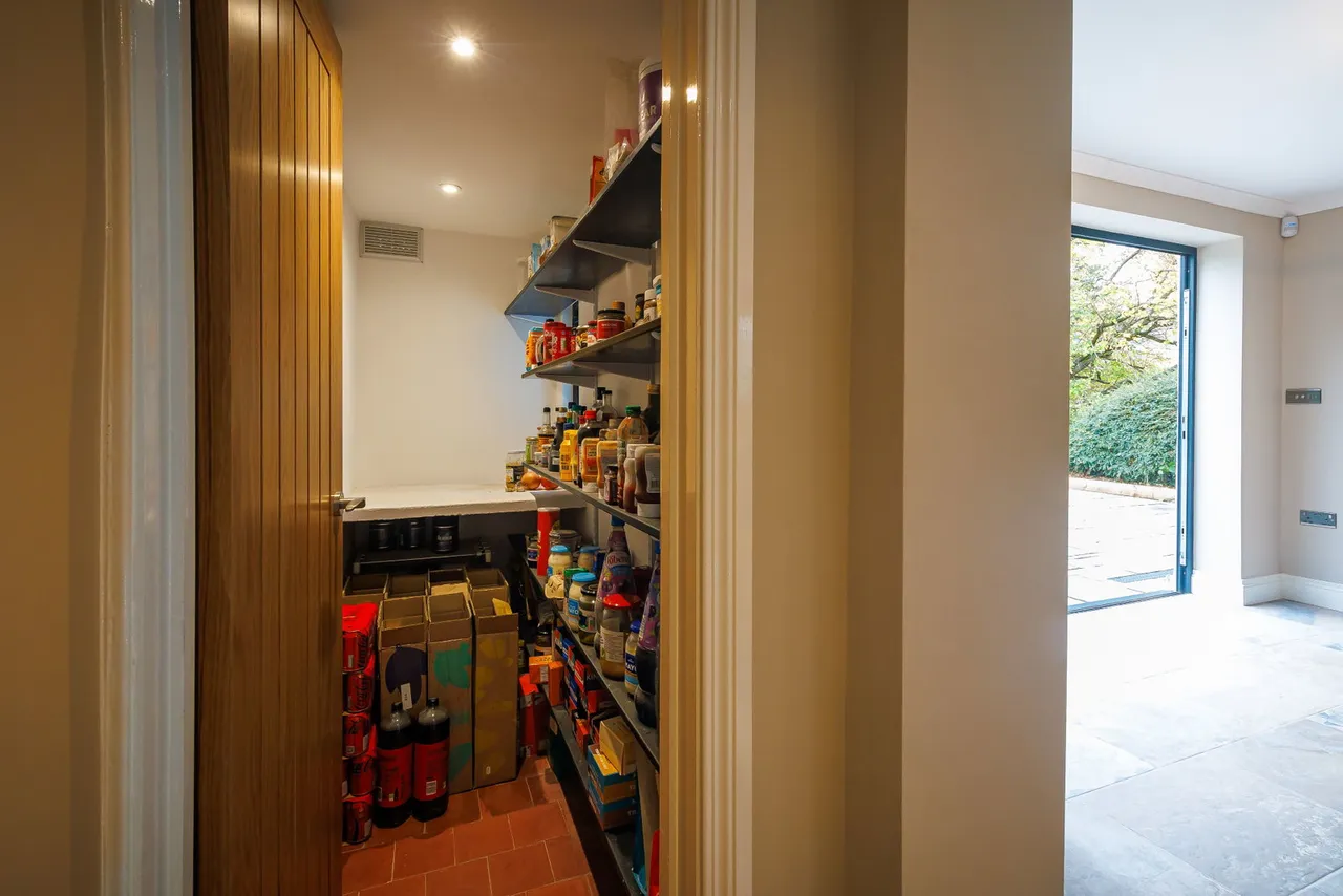 Oldfield Crescent, Cheltenham, GL51, photo 24