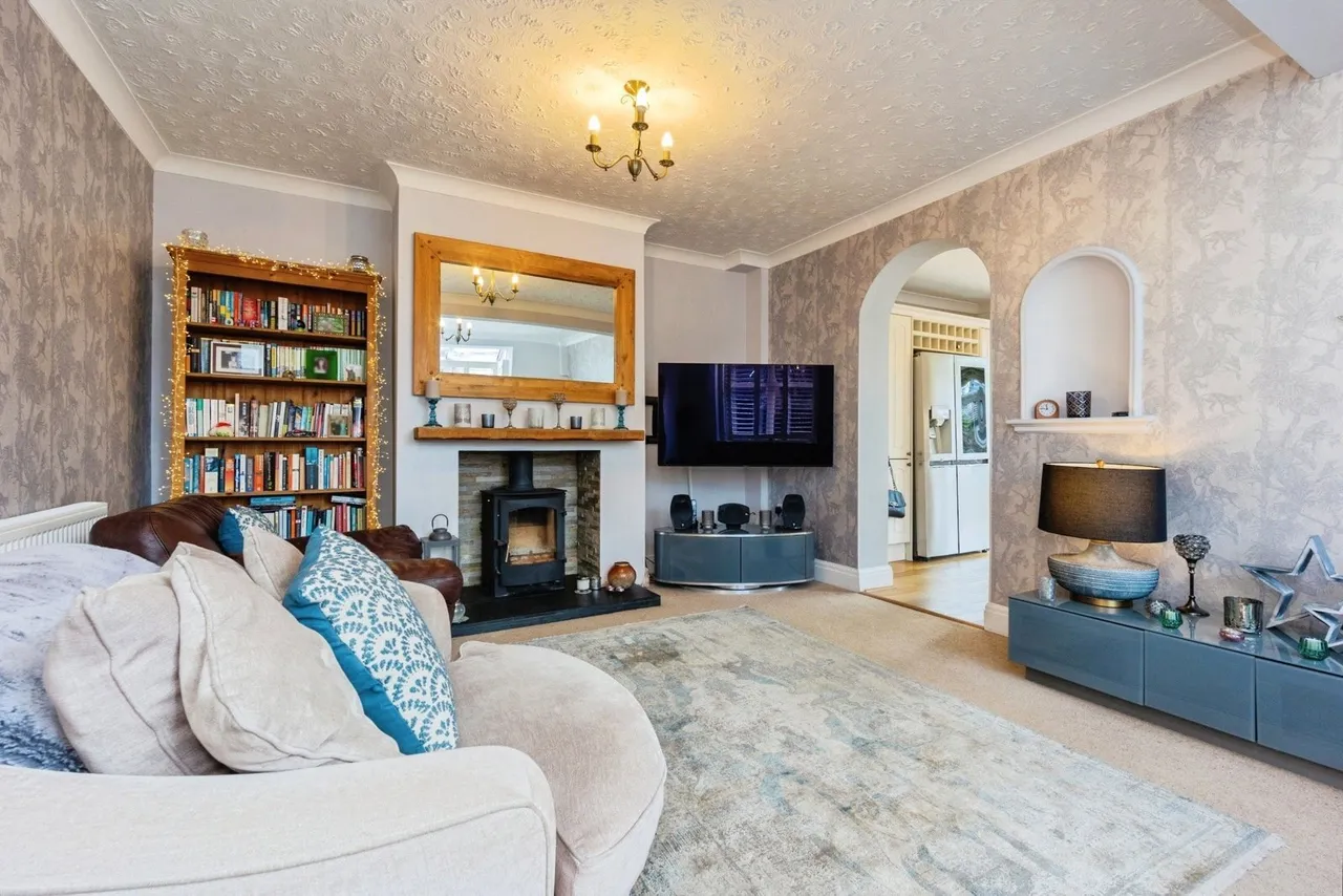 Briarlands Avenue, Sale, Greater Manchester, M33, photo 7