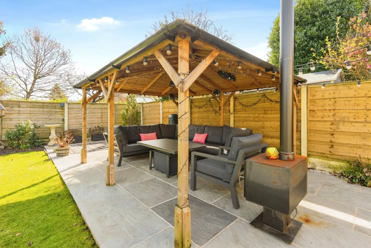 Briarlands Avenue, Sale, Greater Manchester, M33, photo 16
