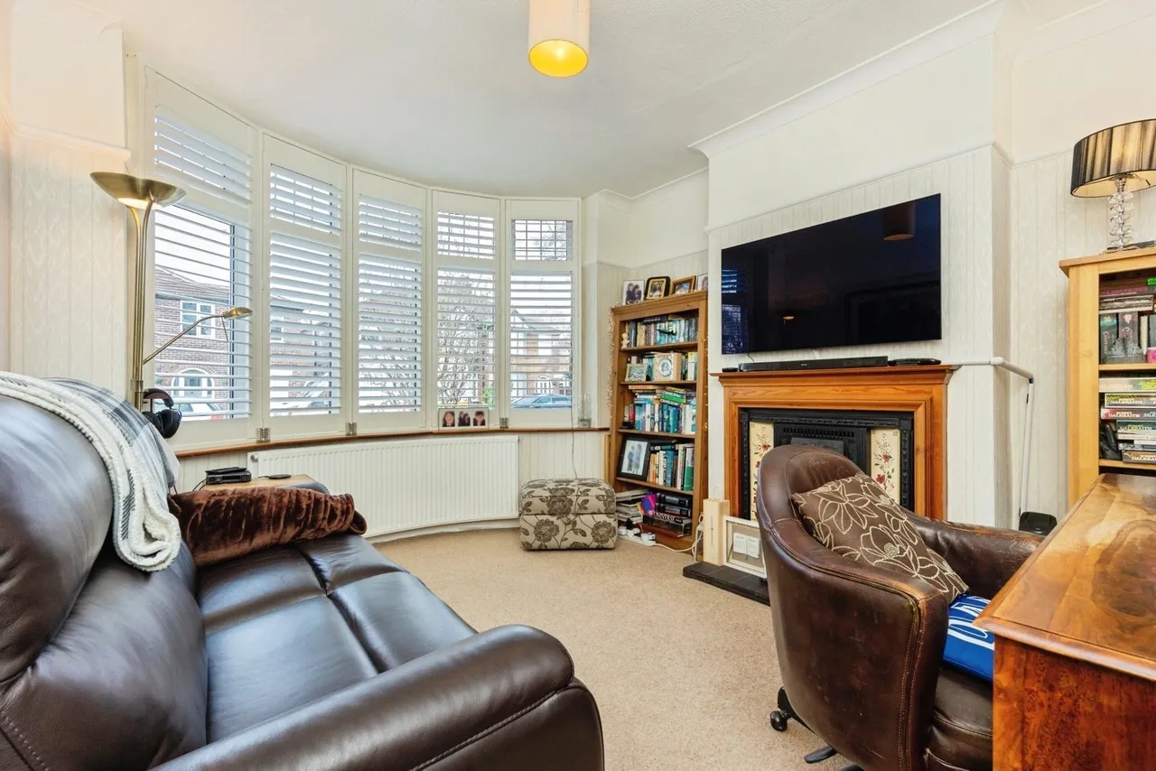 Briarlands Avenue, Sale, Greater Manchester, M33, photo 6