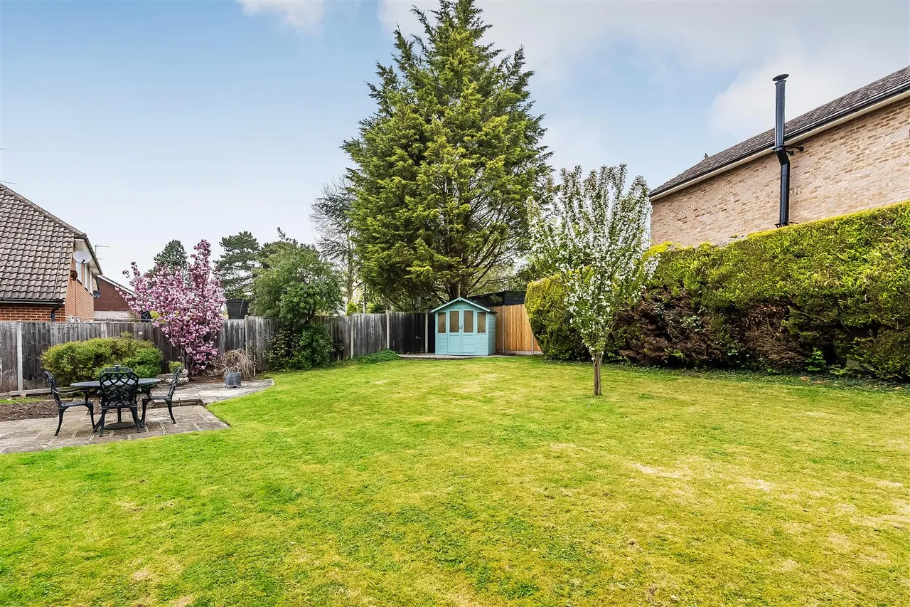Agates Lane, Ashtead, KT21, photo 21