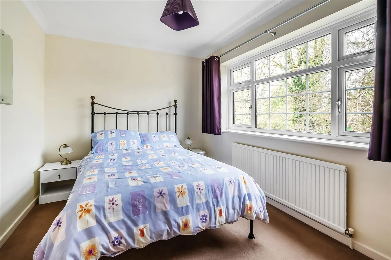 Agates Lane, Ashtead, KT21, photo 15