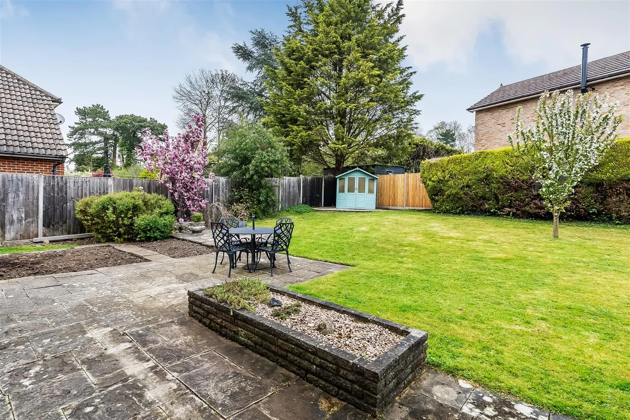 Agates Lane, Ashtead, KT21, photo 20