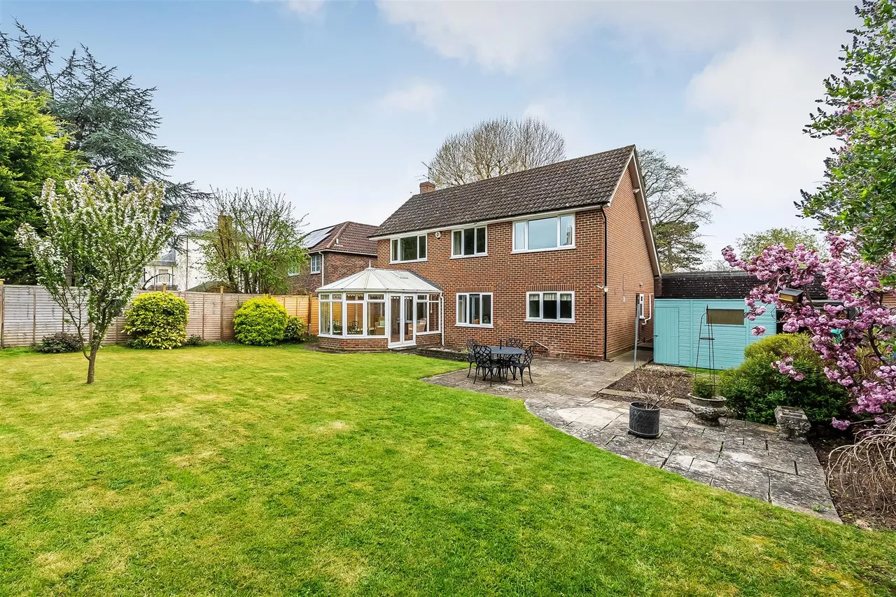Agates Lane, Ashtead, KT21, photo 24