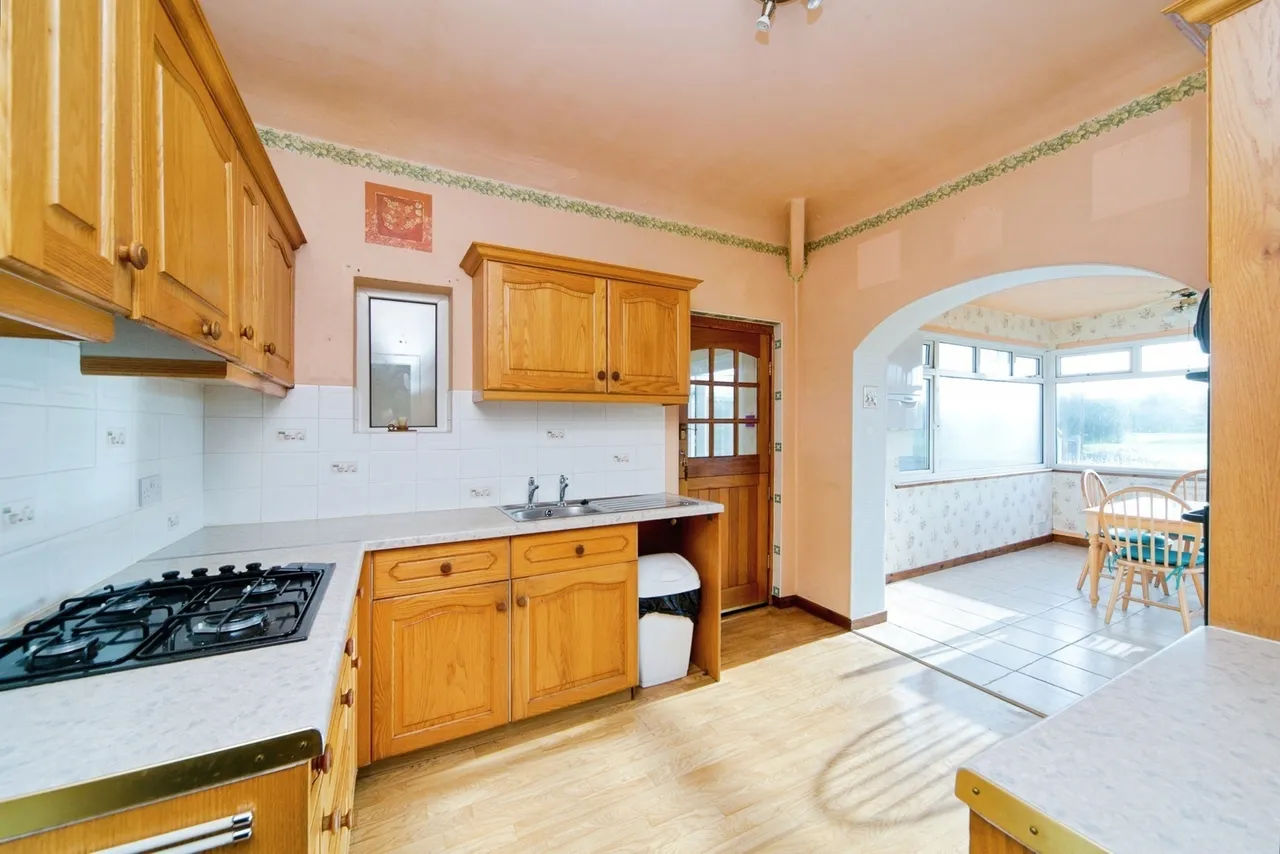 Penrhyn Avenue, Rhos on Sea, LL28, photo 4