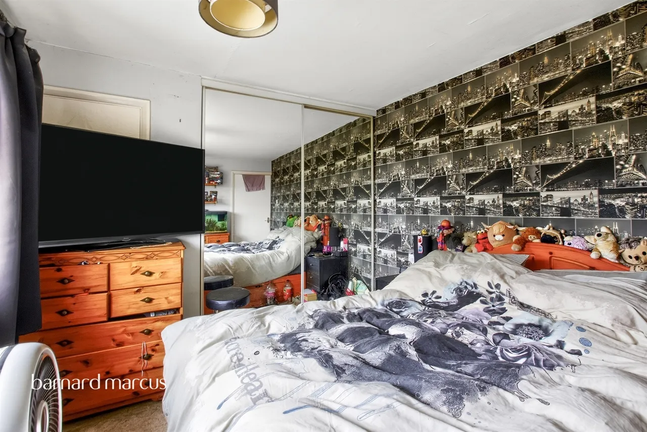 Ockleys Mead, Godstone, RH9, photo 9