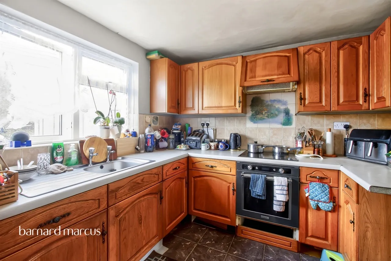 Ockleys Mead, Godstone, RH9, photo 6