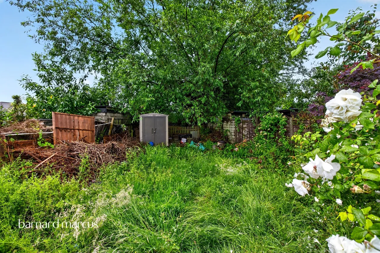 Ockleys Mead, Godstone, RH9, photo 5