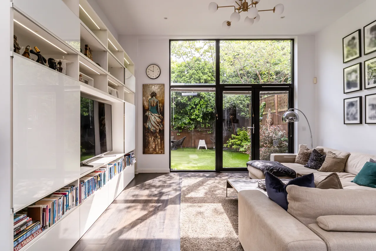 Ebury Mews, London, N5, photo 2