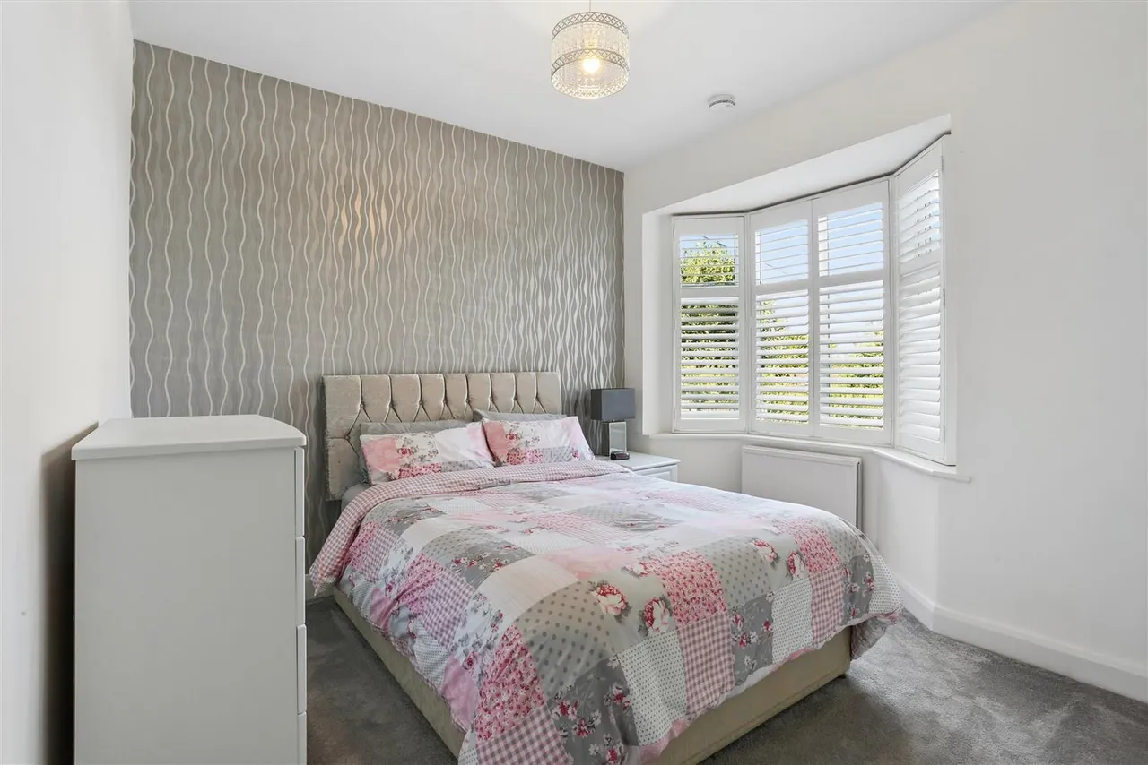 Chapel Way, Epsom, KT18, photo 21