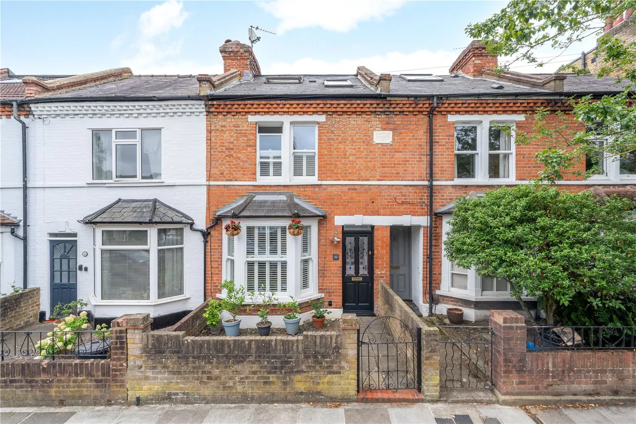 3 bed house for sale — Fulwell Road, Teddington, TW11 0RH