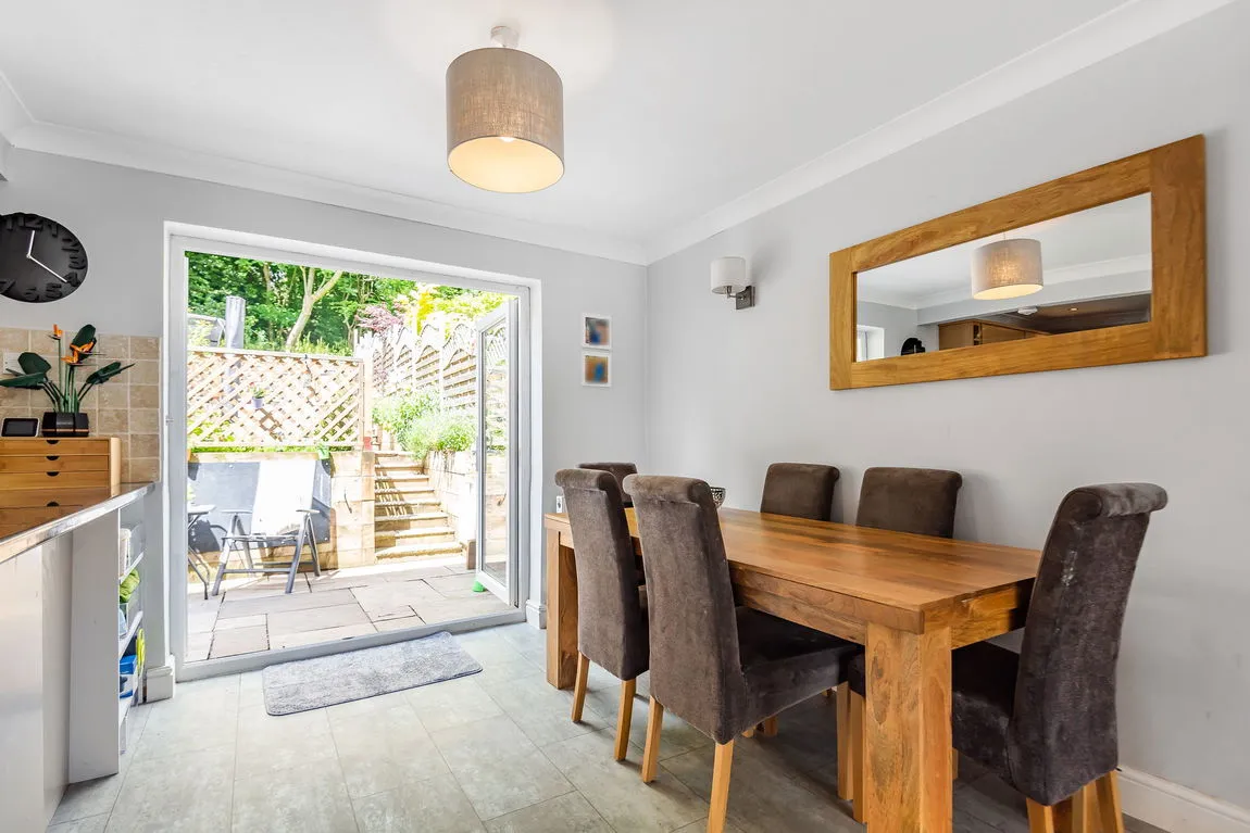 Cedar Drive, Marlow, SL7 3QB, photo 2
