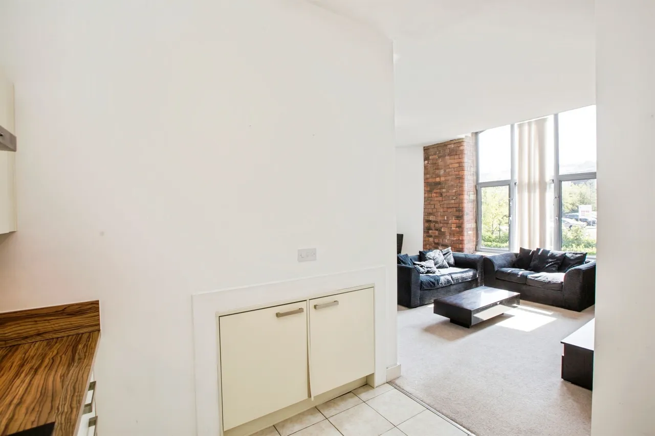 Dewsbury Road, Elland, HX5, photo 16