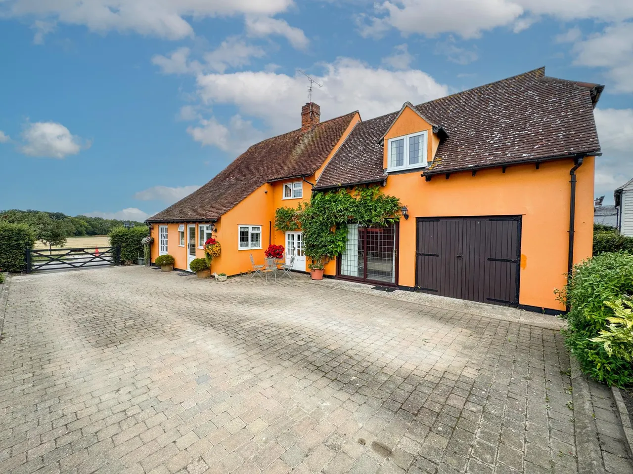 6 bed house for sale, Mill Lane, Birch