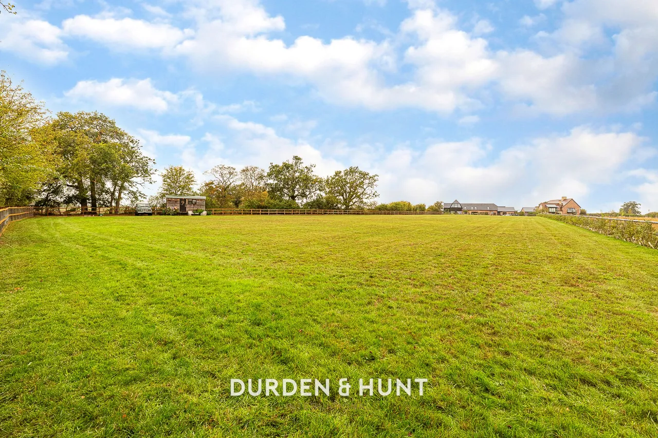 Bushett Rise, Little Bardfield, CM7, photo 37