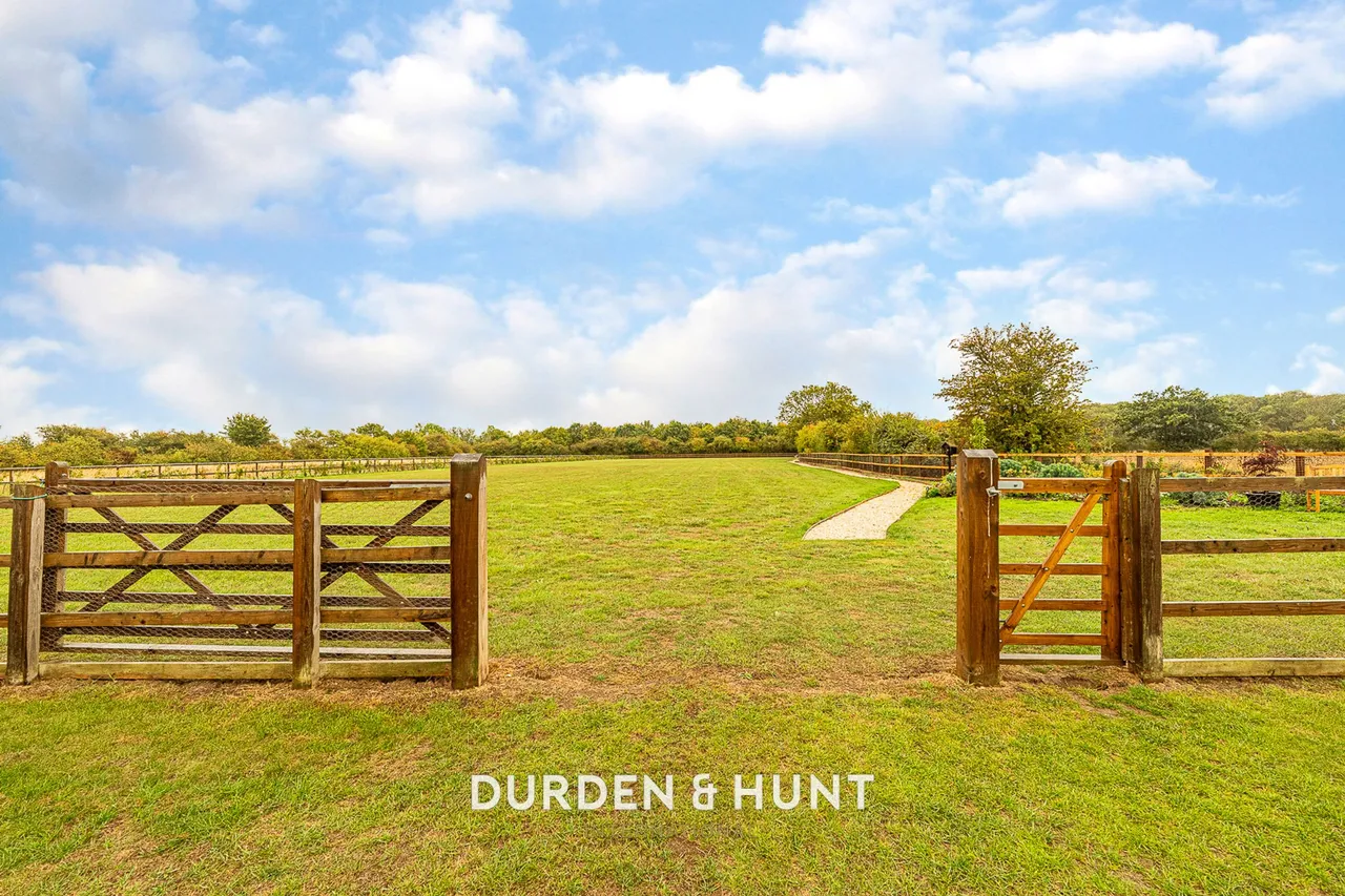 Bushett Rise, Little Bardfield, CM7, photo 36