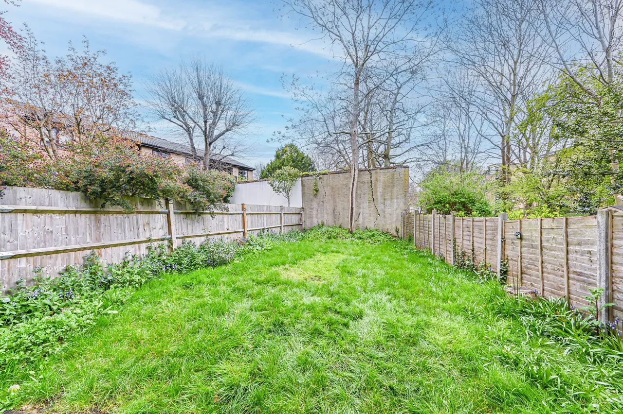 Flat 1, 1b Montrell Road, London, photo 6
