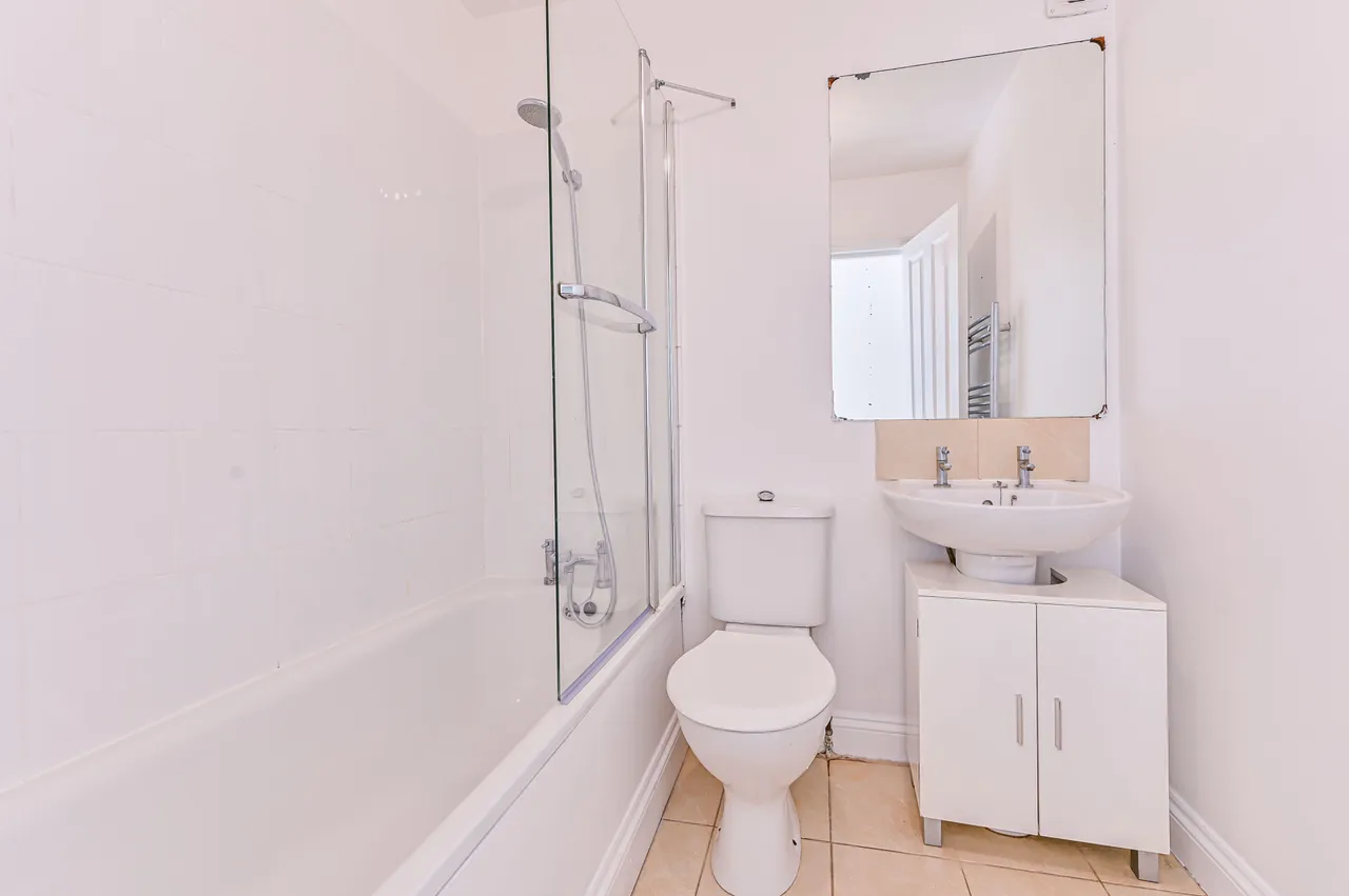 Flat 1, 1b Montrell Road, London, photo 11