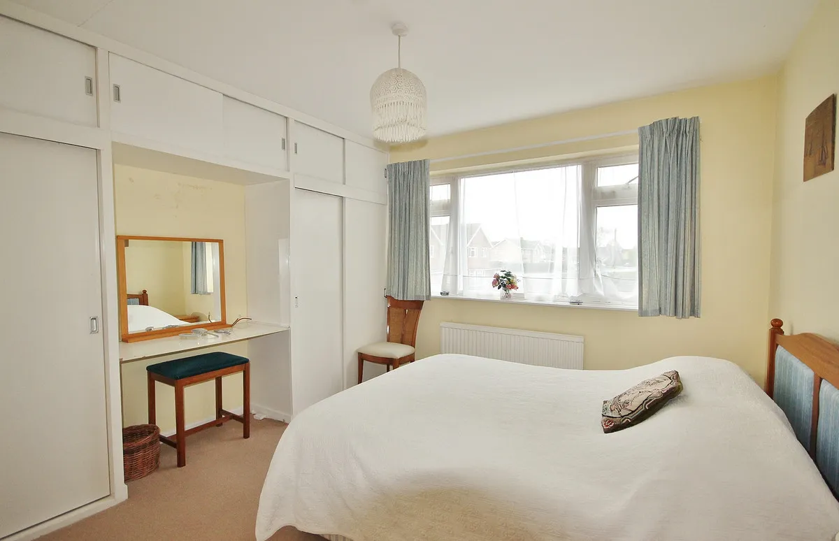 Marlborough Crescent, Long Hanborough, photo 9