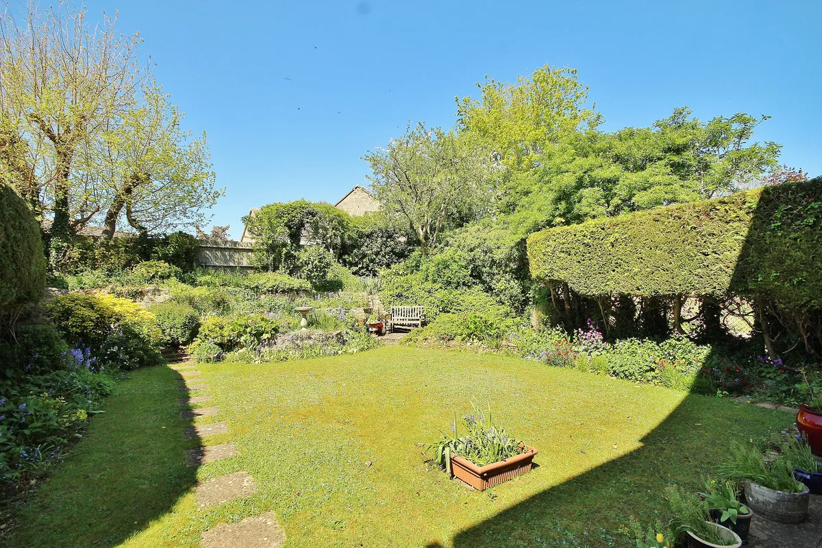 Marlborough Crescent, Long Hanborough, photo 4