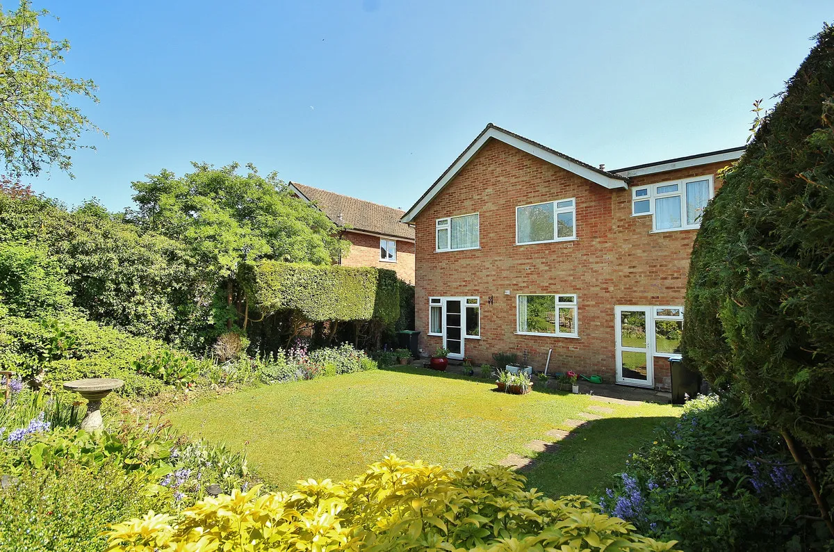 Marlborough Crescent, Long Hanborough, photo 5