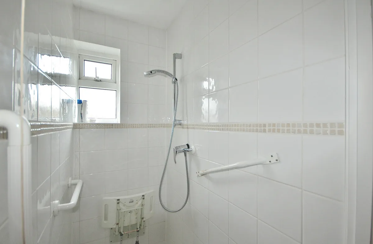 Marlborough Crescent, Long Hanborough, photo 15
