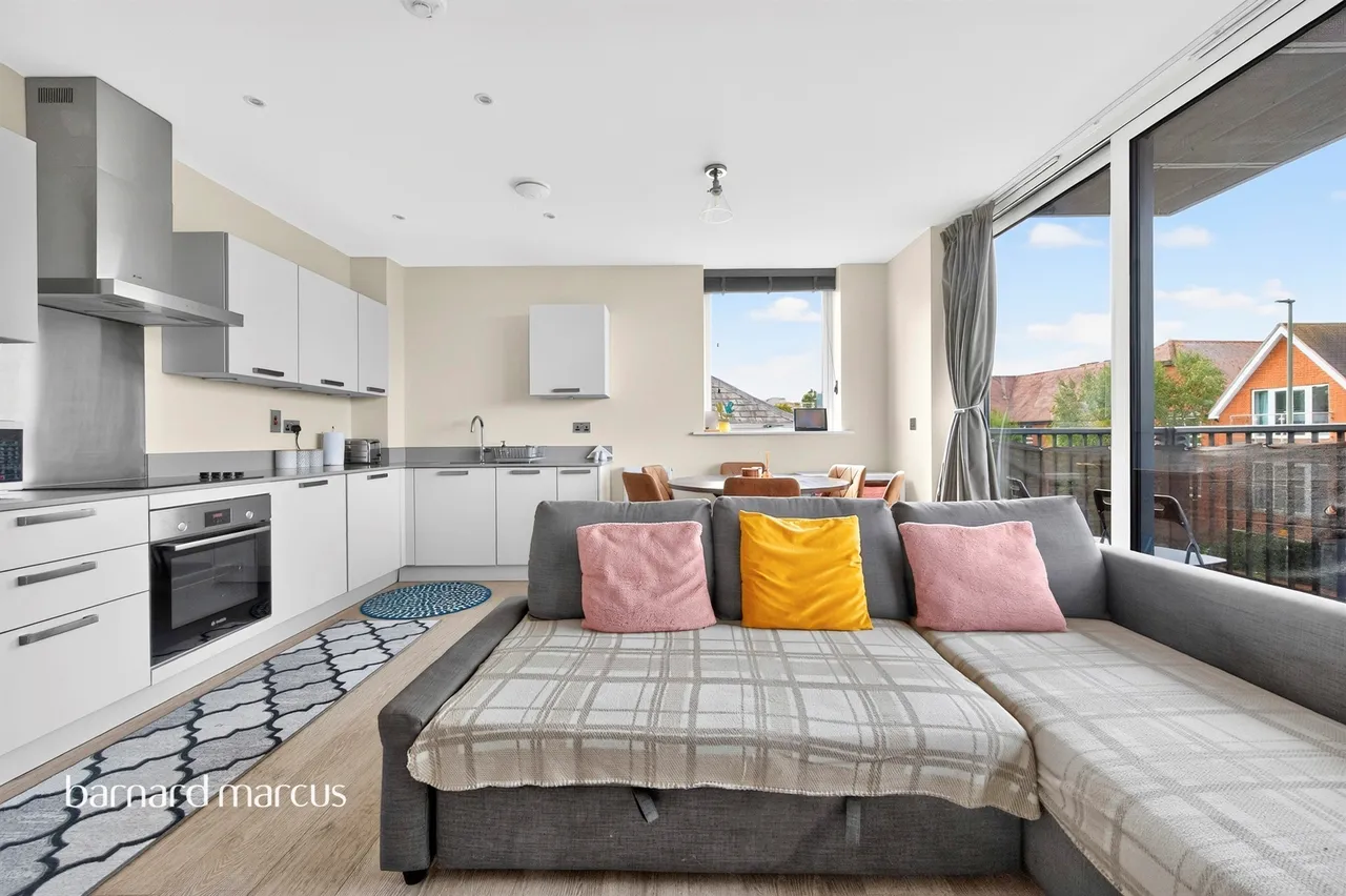 East Street, Epsom, KT17, photo 2