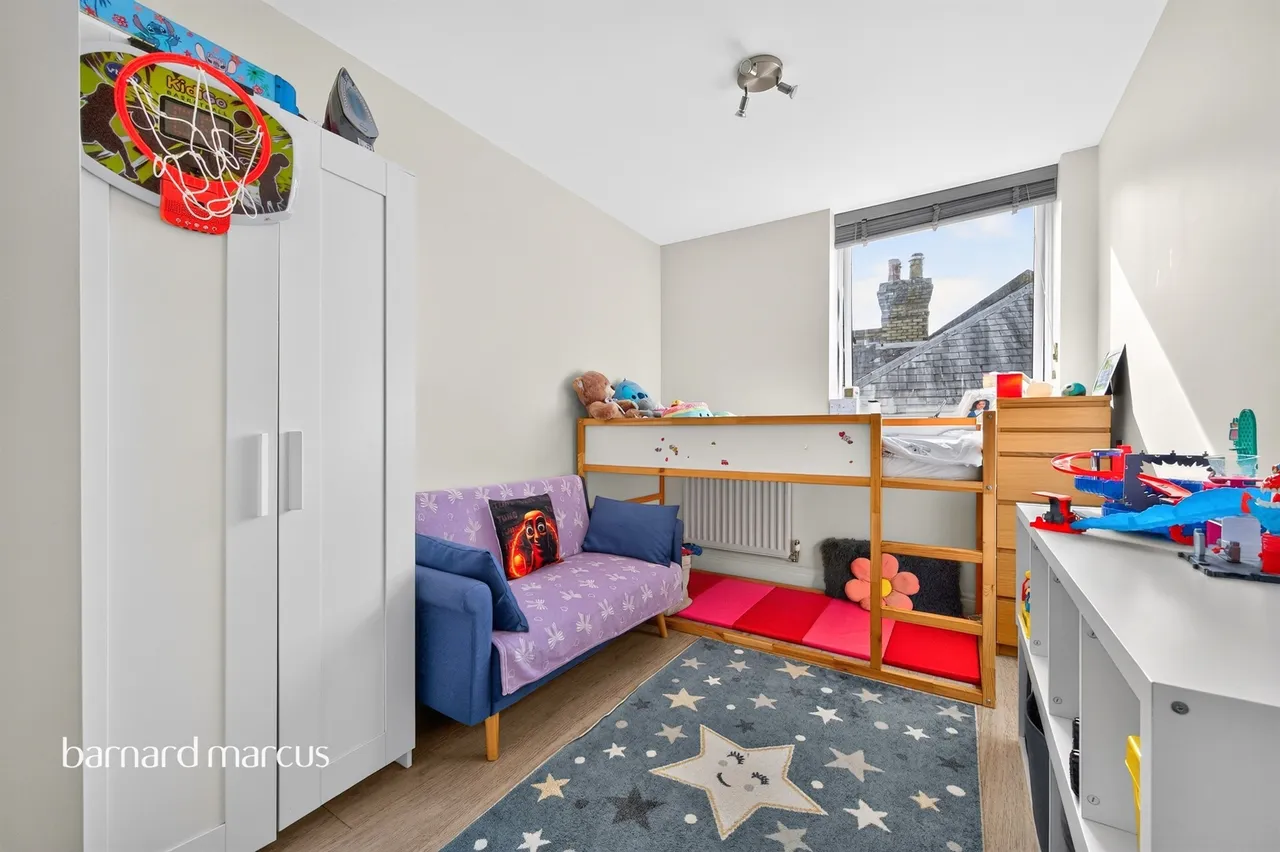 East Street, Epsom, KT17, photo 9