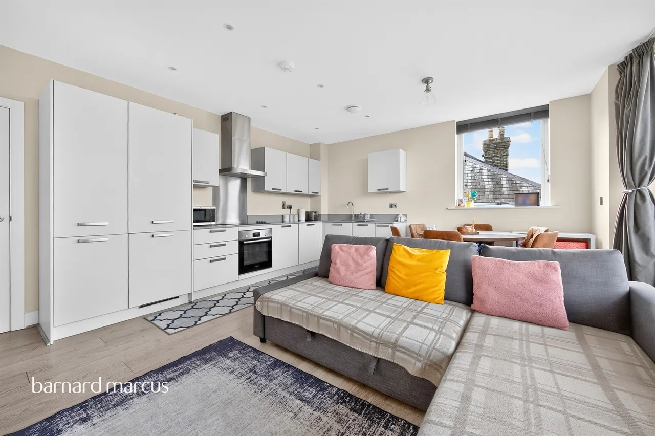 East Street, Epsom, KT17, photo 4