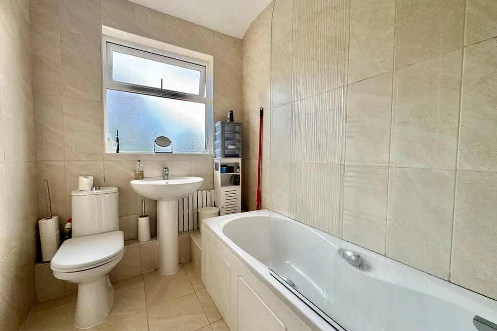 Wybunbury Road, Willaston, CW5, photo 4