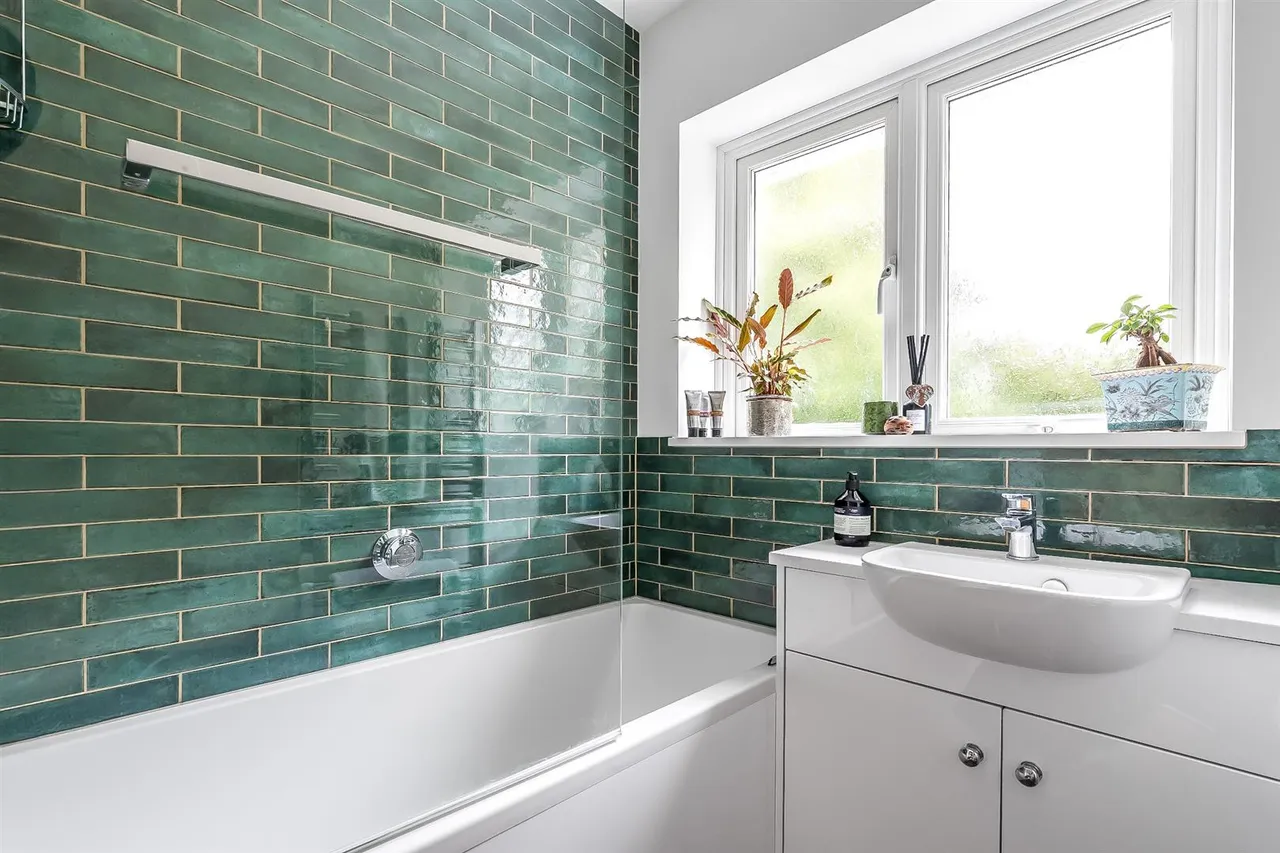 Swanns Meadow, Great Bookham, KT23, photo 10