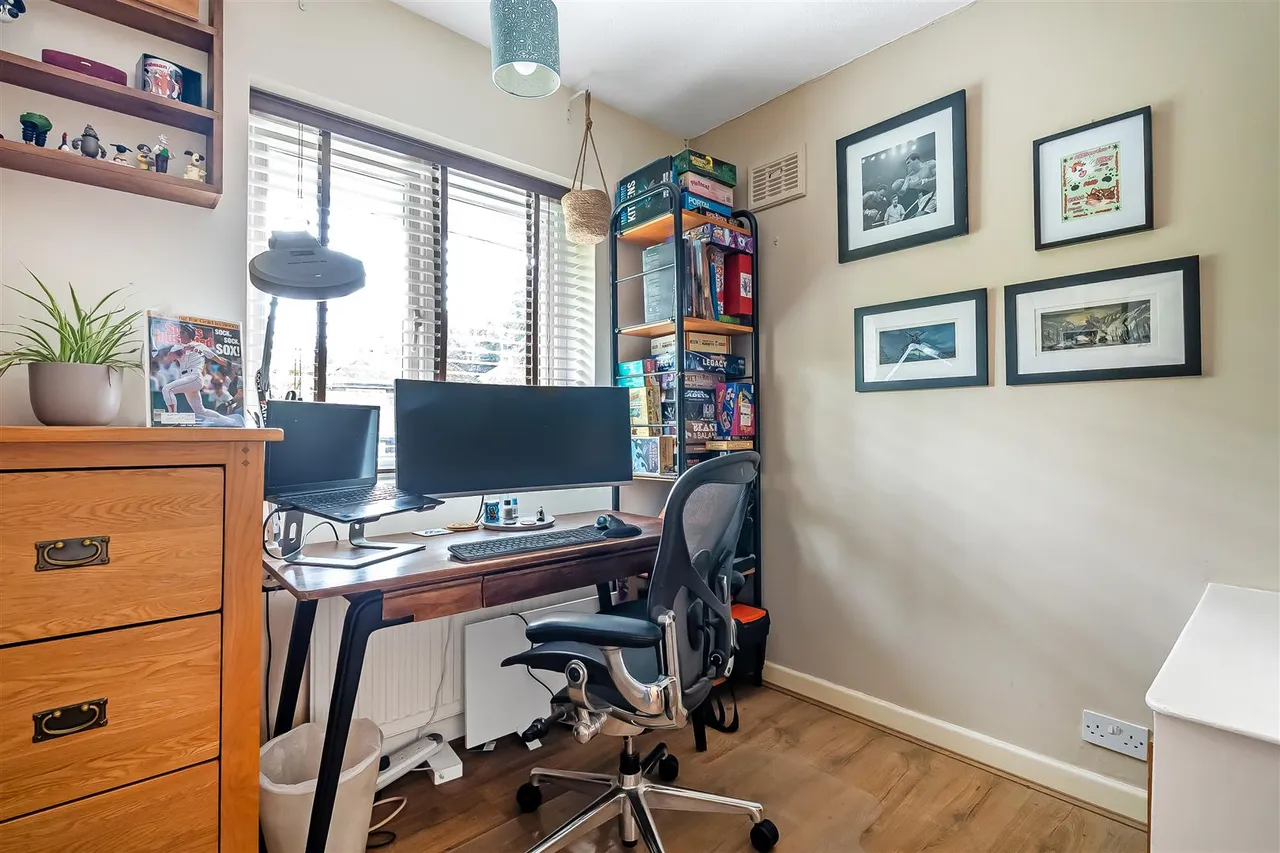 Swanns Meadow, Great Bookham, KT23, photo 12