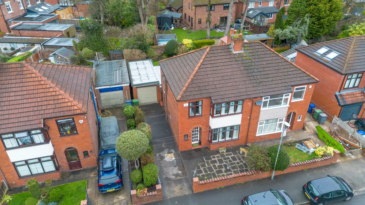 Greenway, Ashton-In-Makerfield, Wigan, Wigan, WN4 9TE, photo 2
