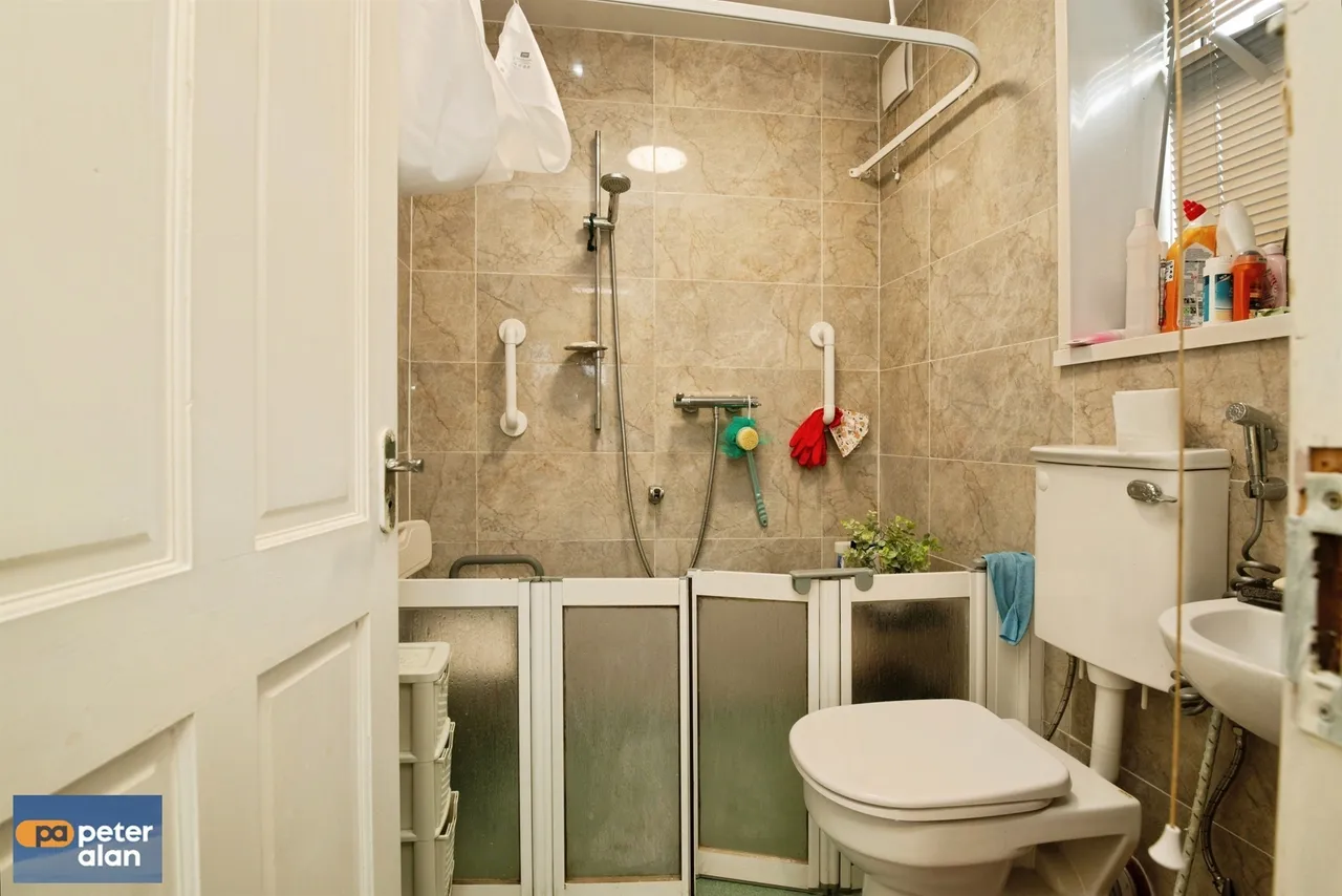 Ferry Road, Cardiff, CF11, photo 5