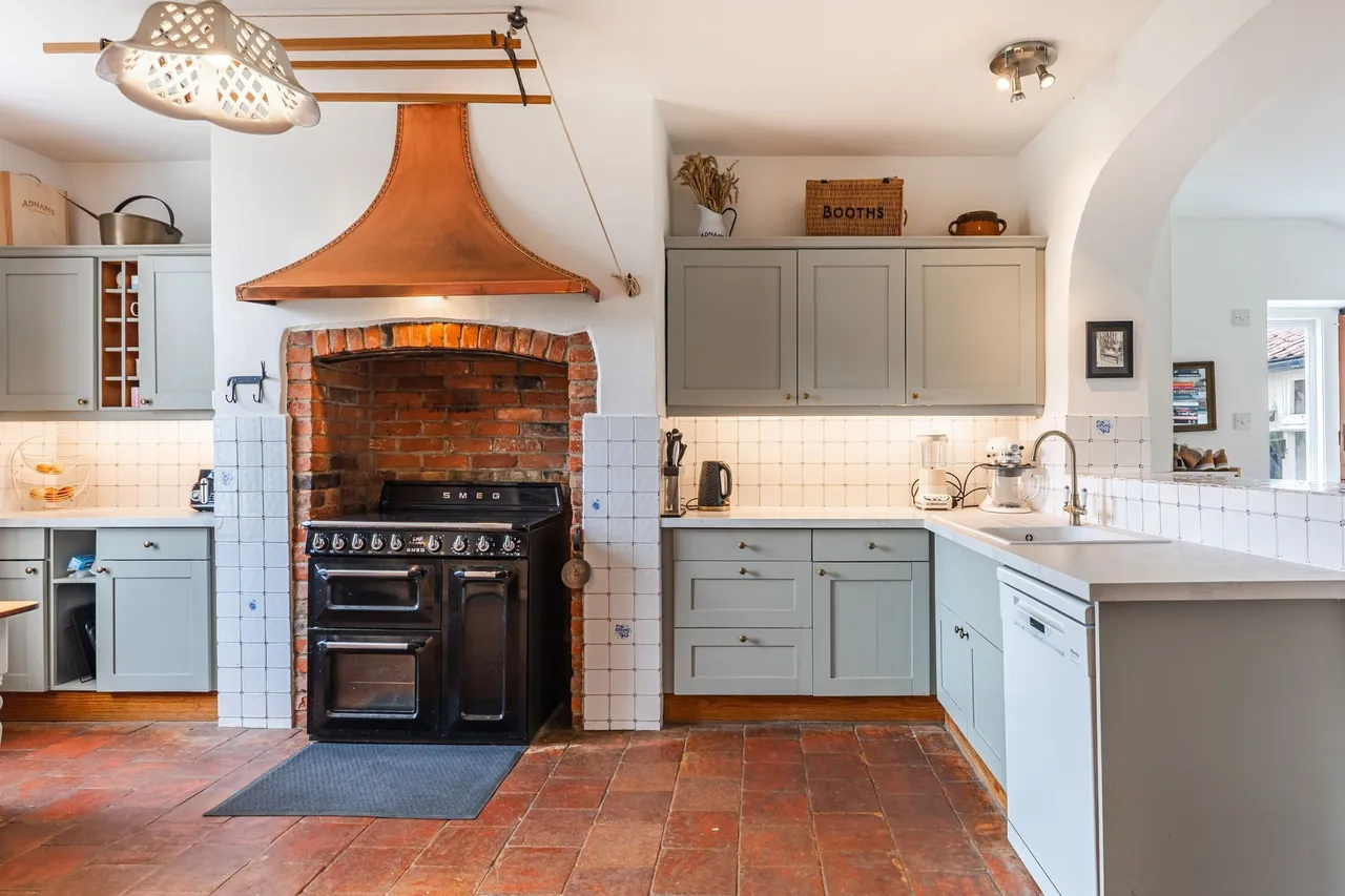 Historic Country House Near Aslacton, photo 7