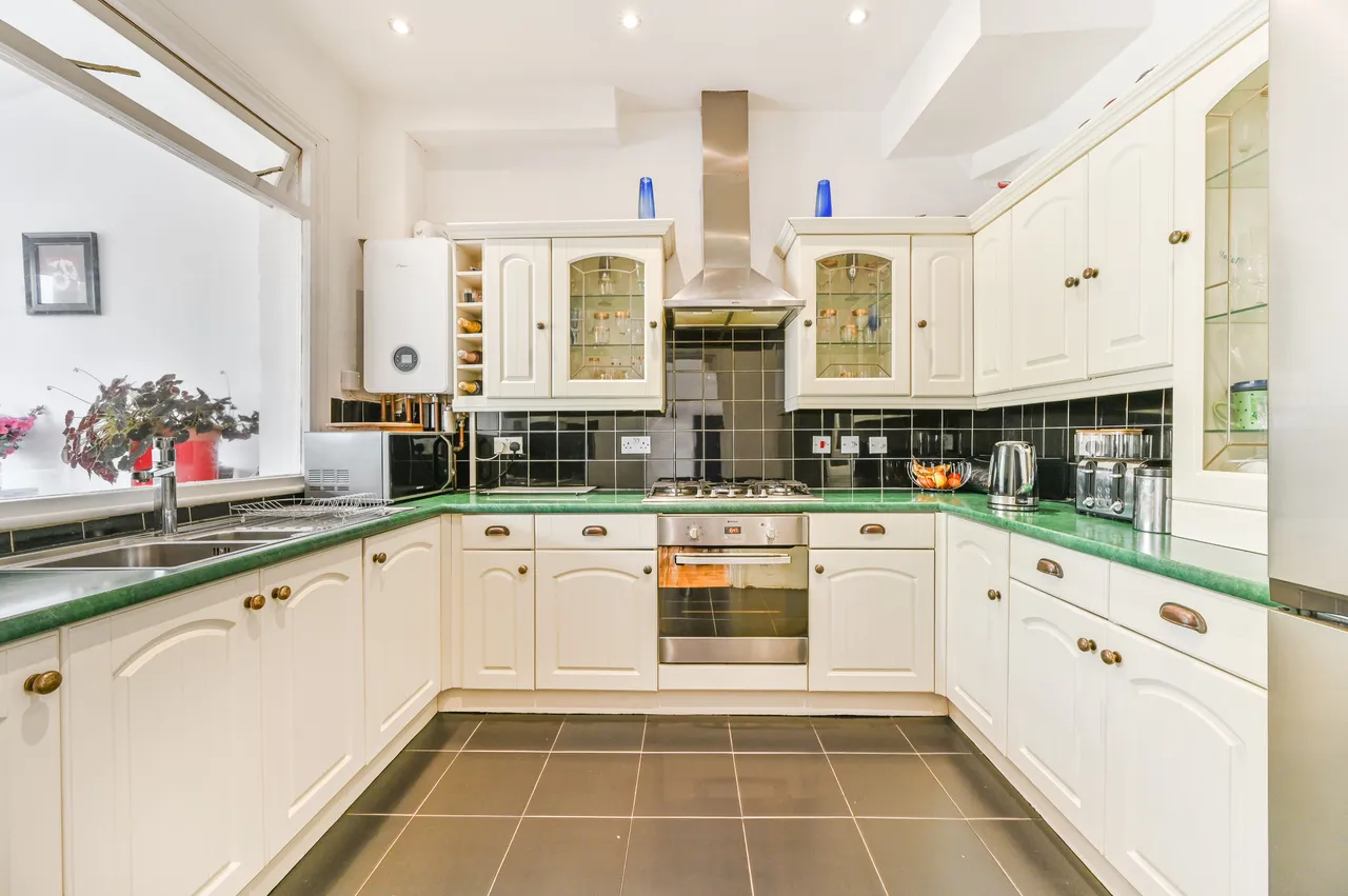 103 Warwick Road, Thornton Heath, photo 3