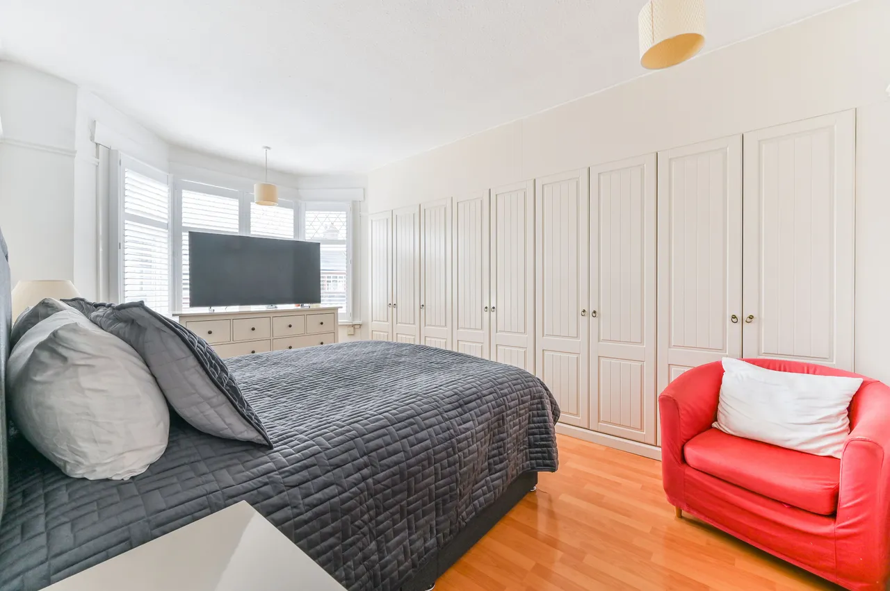 103 Warwick Road, Thornton Heath, photo 10