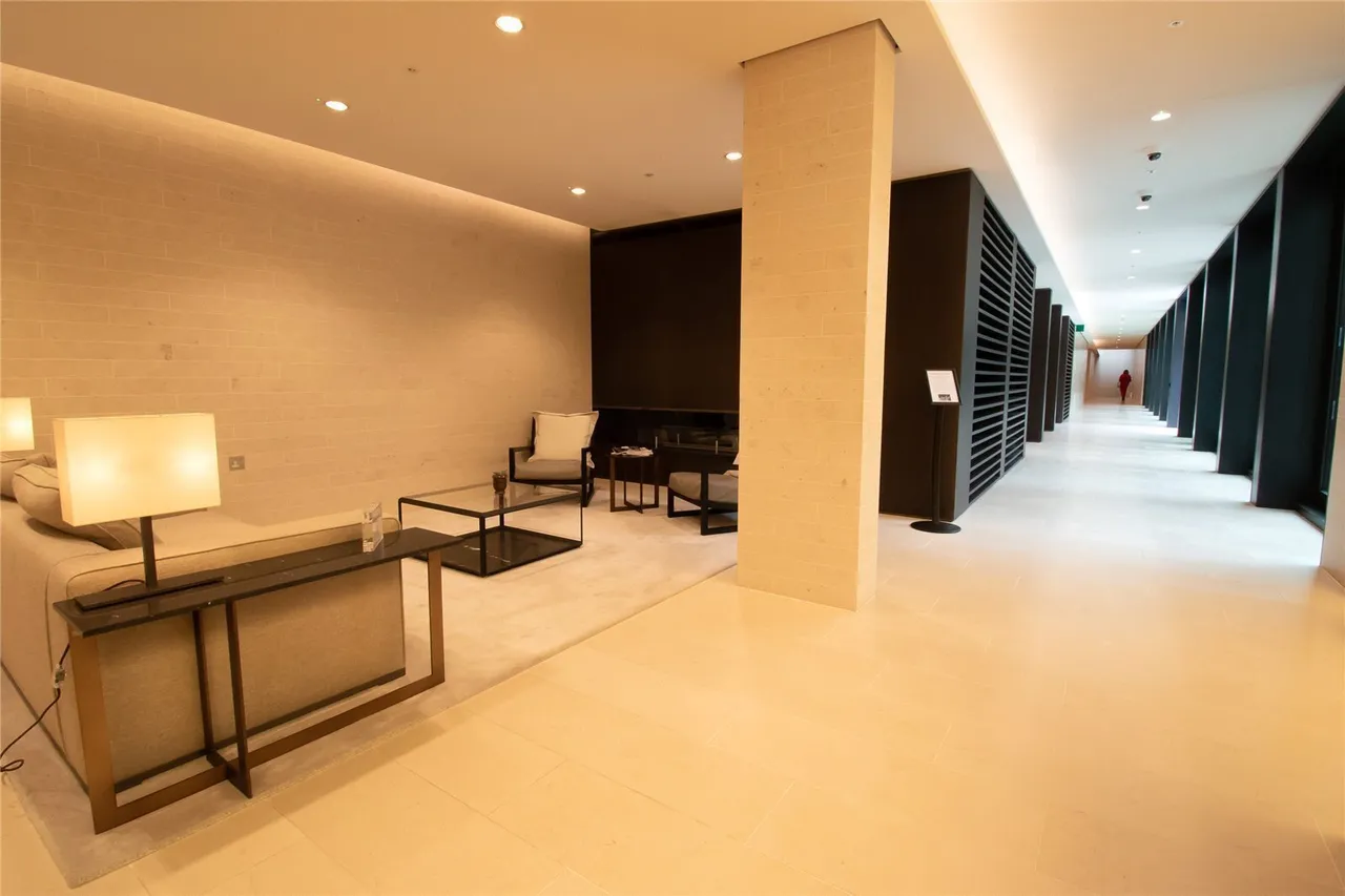 Rathbone Place, London, W1T, photo 12