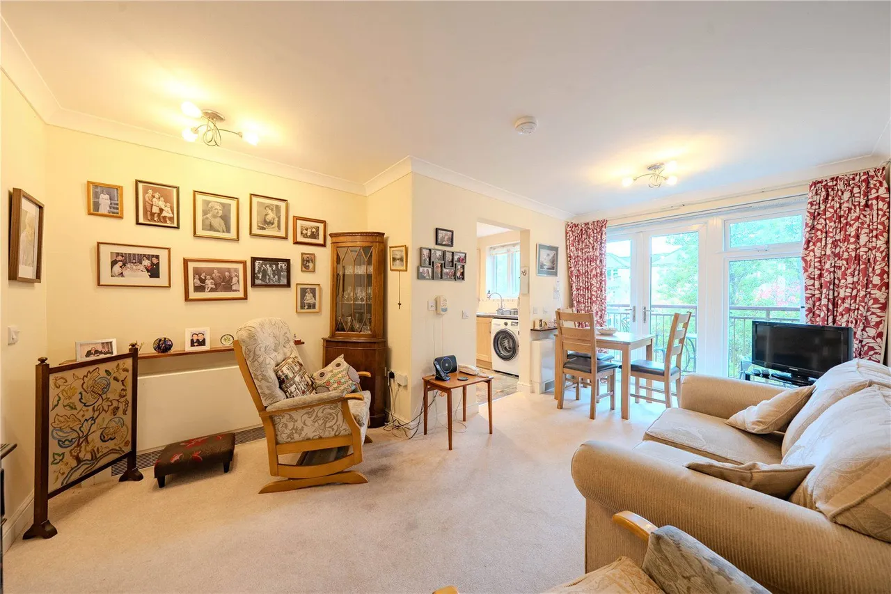 Shakespeare Road, Guiseley, LS20, photo 5