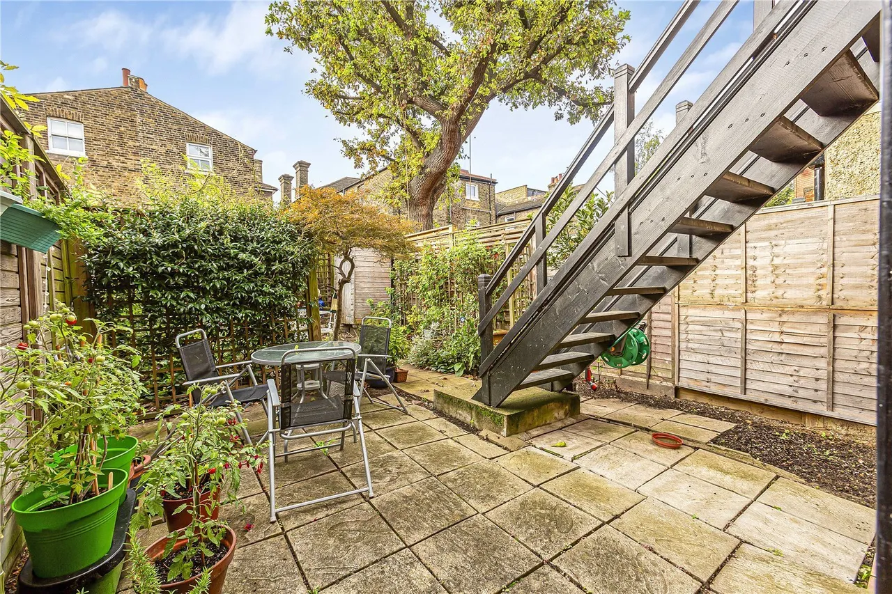 Laitwood Road, London, SW12, photo 11