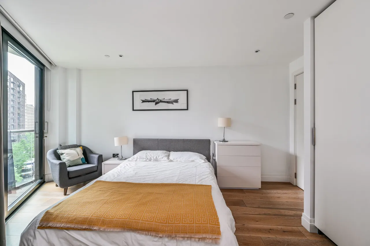 Apartment 19, 2 Riverlight Quay, London, photo 6