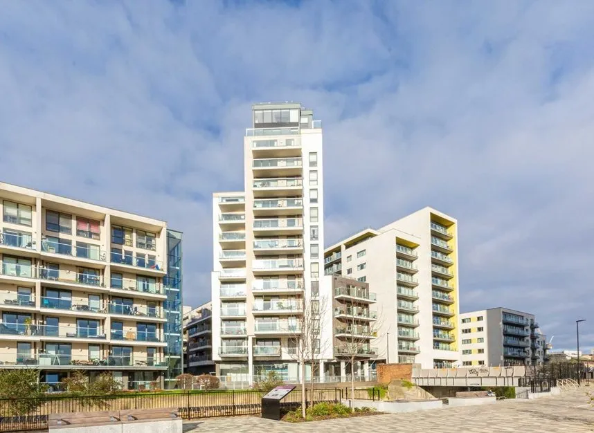 2 bed flat to rent, Ursula Gould Way, Poplar, E14