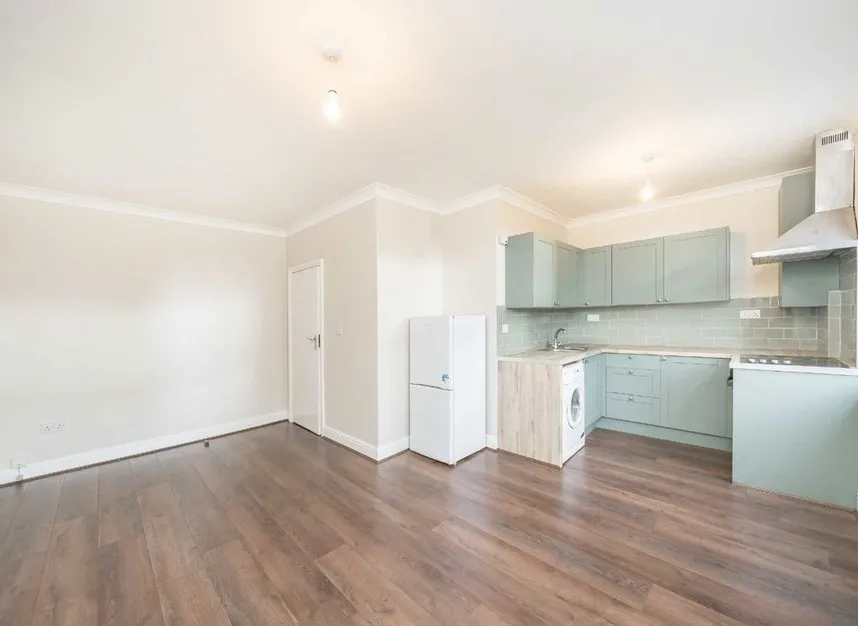 1 bed flat to rent — Lower Mortlake Road, Richmond, TW9
