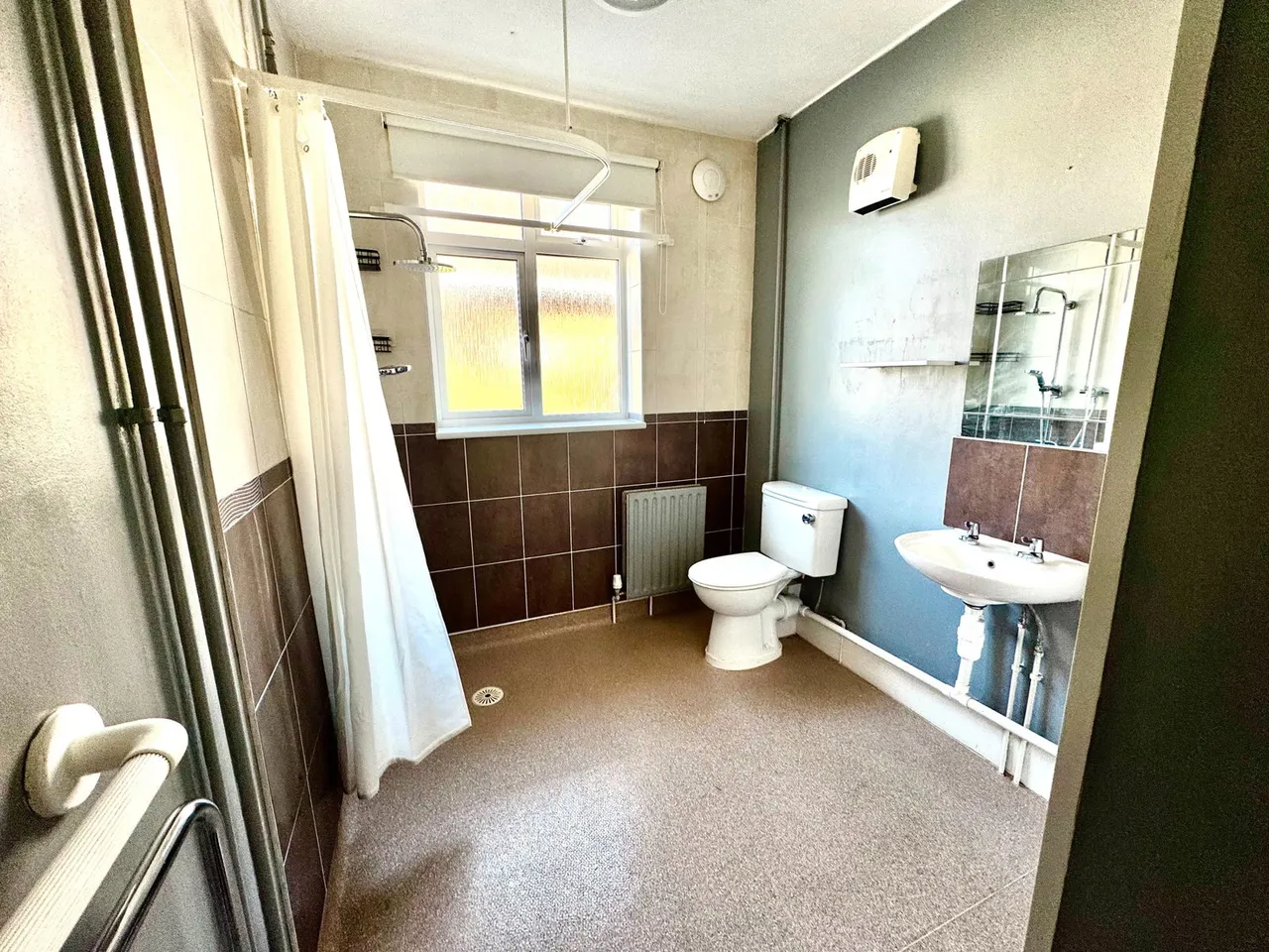 Holmside Avenue, Minster On Sea, ME12, photo 10